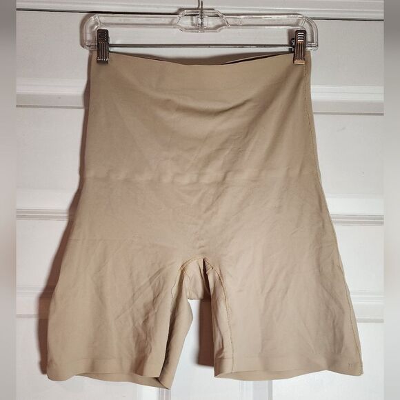 Venus Tan High Waist Shapewear Shorts Has Minor Pulls In Fabric M - Picture 1 of 4